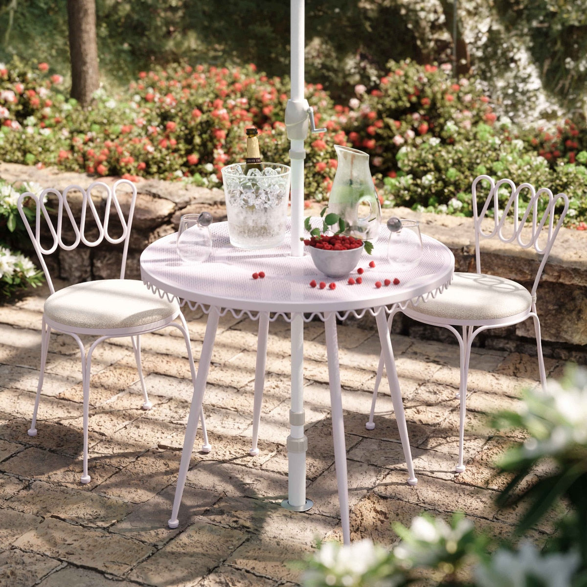 Livia Pink Wrought Iron Outdoor Chair