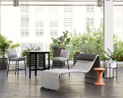 VEGA OUTDOOR BAR + COUNTER STOOL