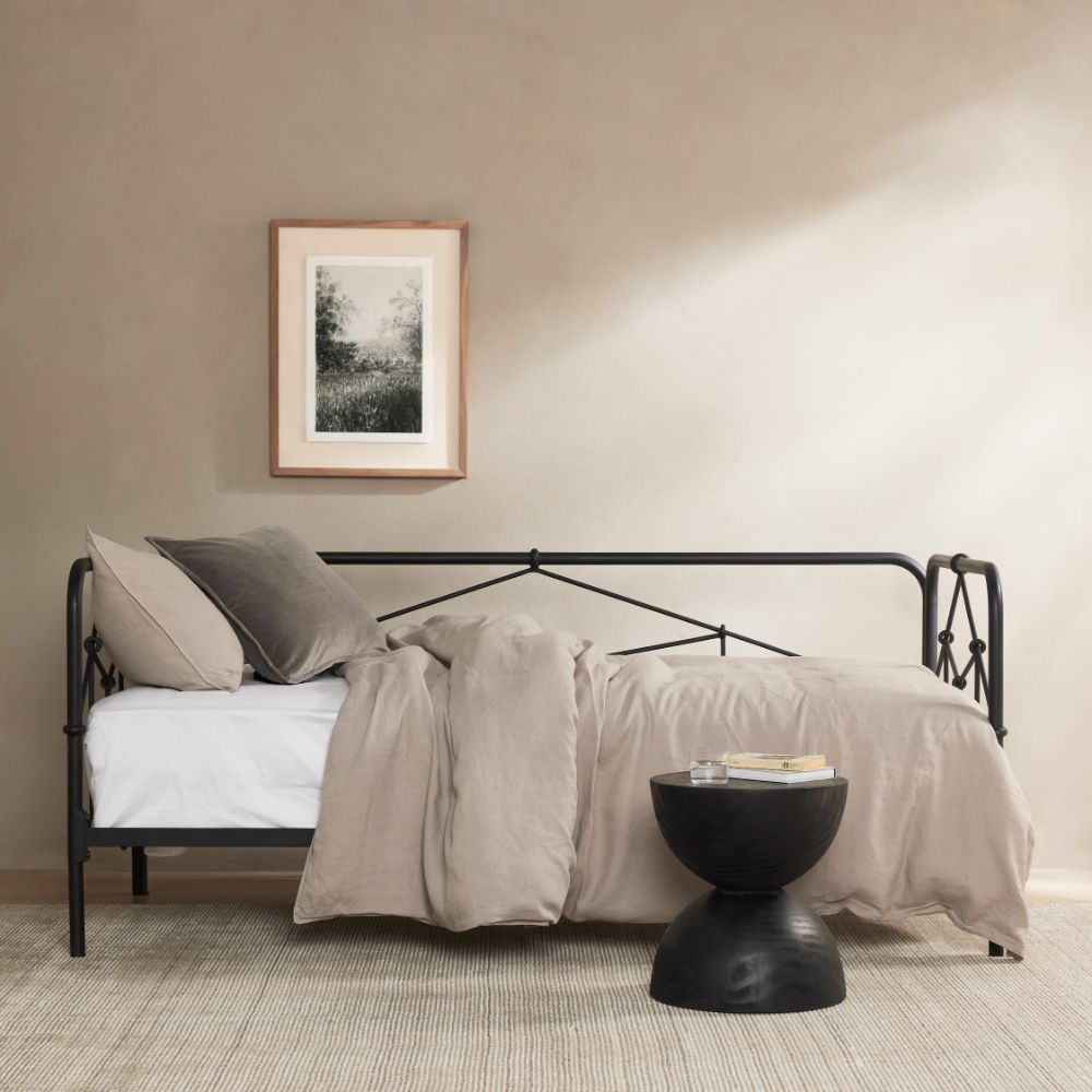 Casey Daybed-Sandblasted Vintage Black