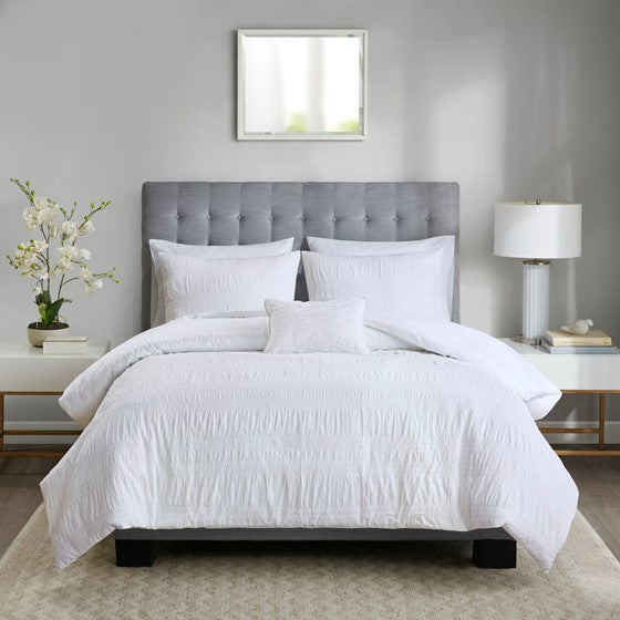 Nicolette 4 Piece Duvet Cover Set