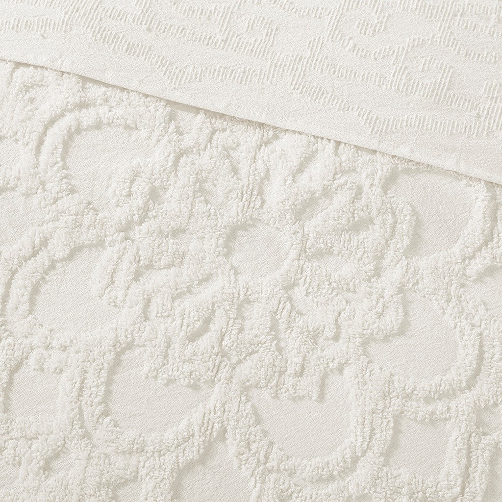 Plush Medallion Coverlet Set- Ivory